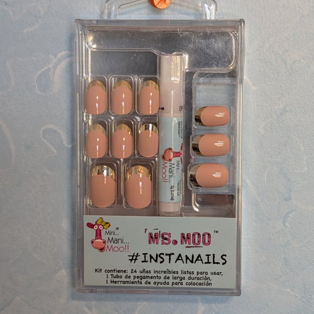 Instant Nails Nude with Gold tips